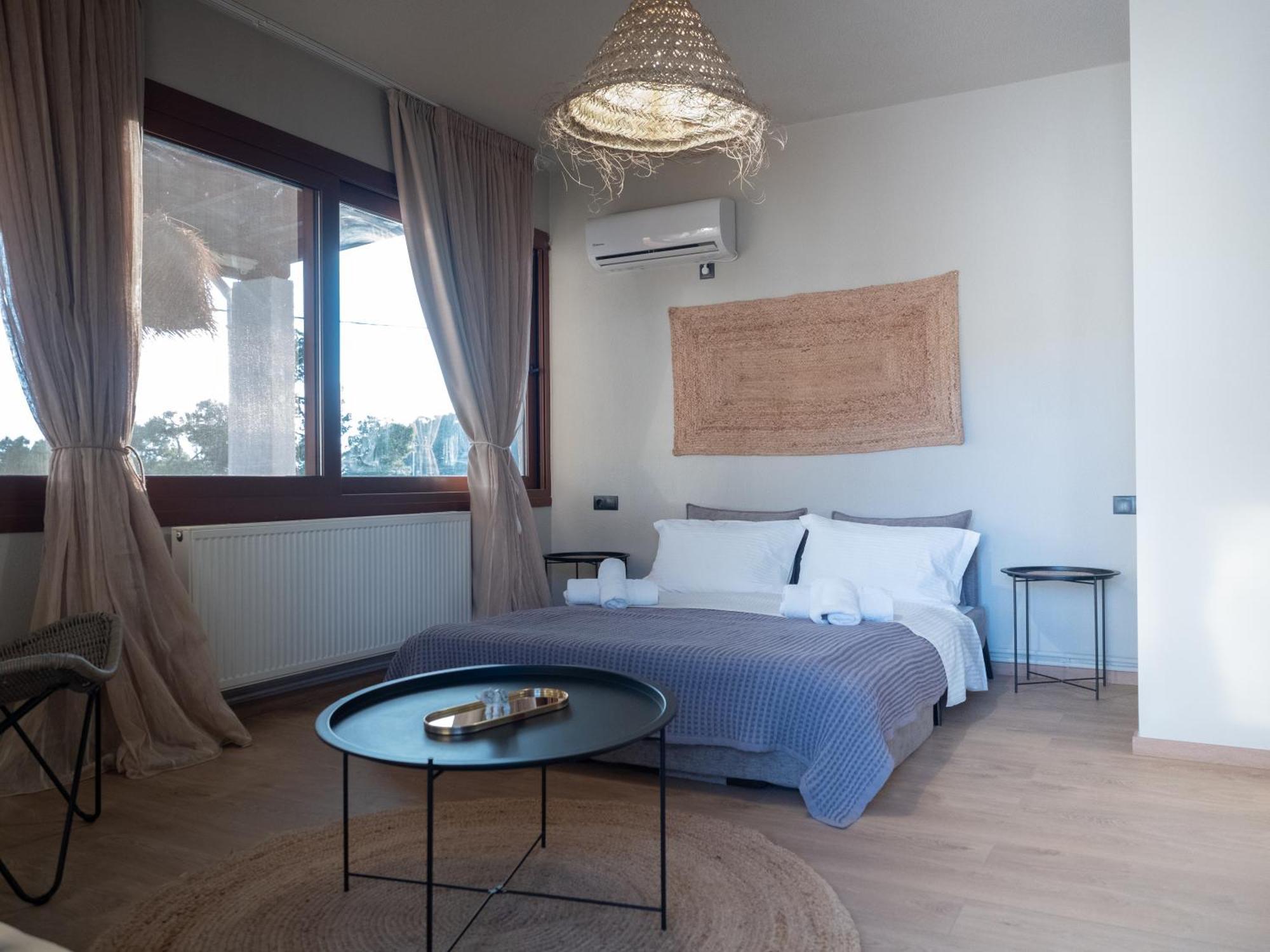 Seaview Apartment - Poros Relaxing Beachfront Flat Poros Town Eksteriør billede